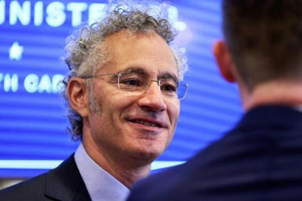 Le patron de Palantir juge que la France se “fera du mal” avec une souveraineté numérique en trompe-l’oeil …